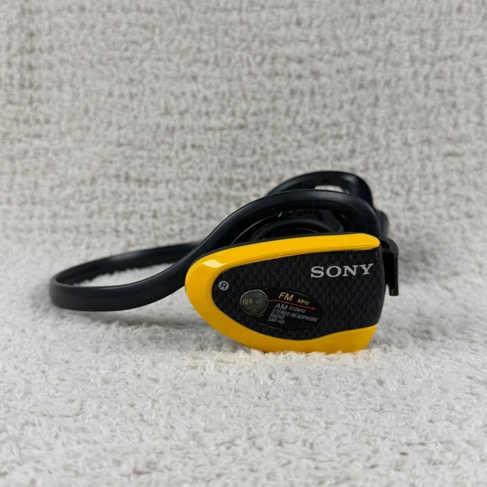 Sony Sports Walkman SRF-H5 AM/FM Stereo Radio Headphones Yellow Black Mega Bass